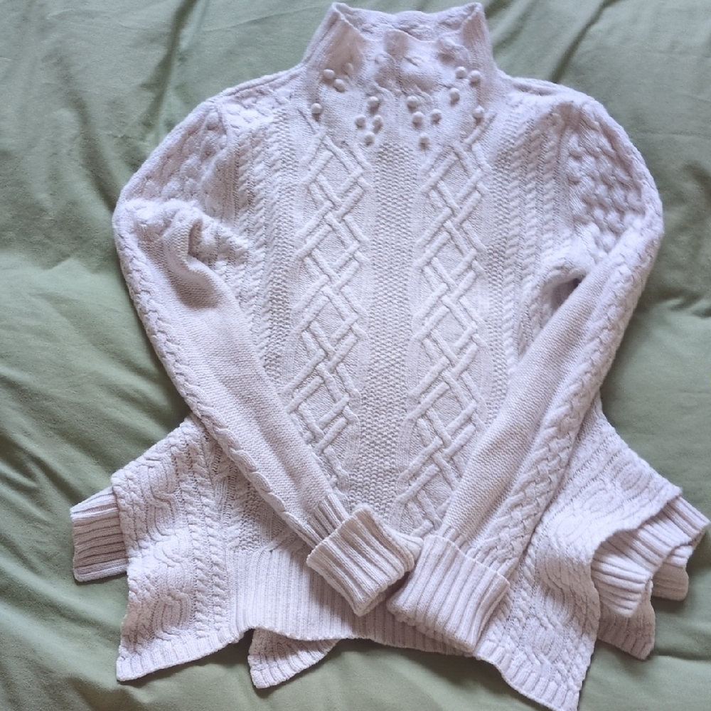 BCBGMaxAzria Cream Mockneck Sweater